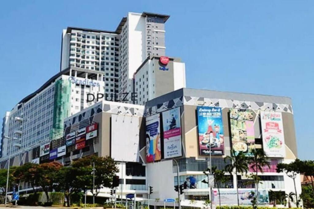 Kenwingston Cyberjaya Free Wifi By Premium Stay Exterior foto